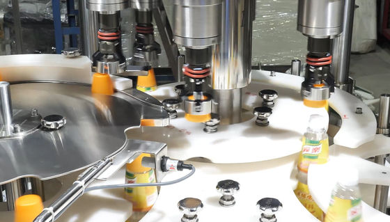 Ein Klicken-Wechsel-Servoflaschen-Mützenmacher Machine