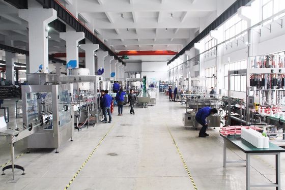 Flasche der Minuten-4200/Stunde Flaschen-füllende mit einer Kappe bedeckende Etikettiermaschine-