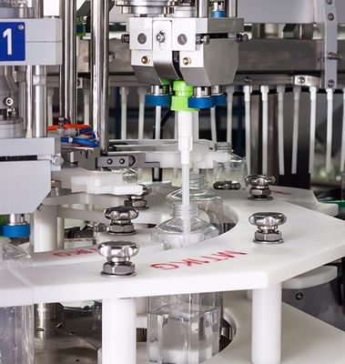 Maximales 8000 BPH-Küchen-Sorgfalt-Triggermit einer kappe bedeckende Maschine
